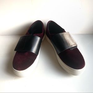 Design Lab Sneakers Burgundy Velvet